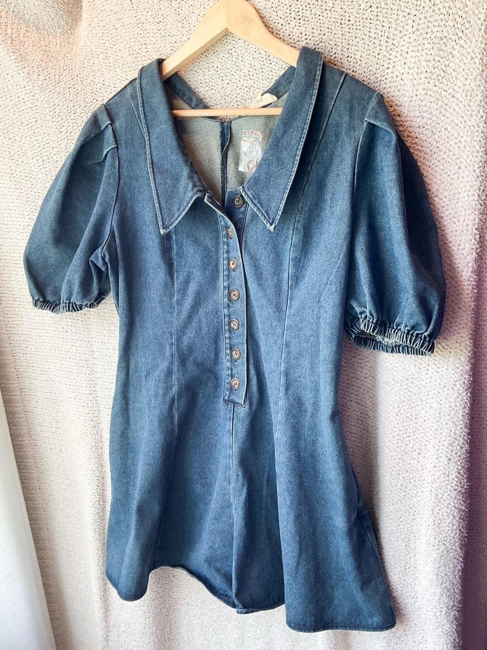 Denim Button-Front Puff Sleeve Romper - Blue